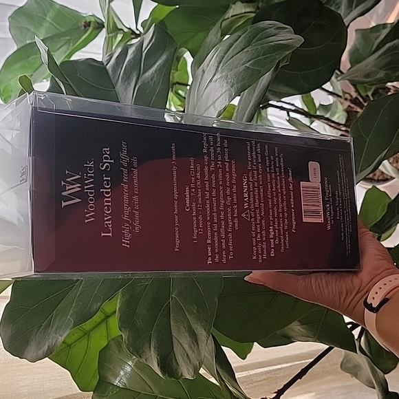 WoodWick Lavender Spa Reed Diffuser - Picture 3 of 6